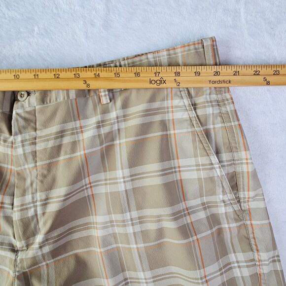 Nike Golf Shorts Dry Fit Size 42Tan White Plaid Flat Front Performance - Picture 13 of 14